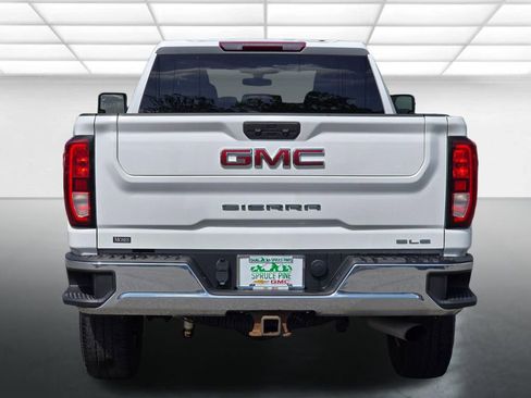 Used 2022 GMC Sierra 2500 SLE w/ SLE Convenience Package AWD/4WD image 16
