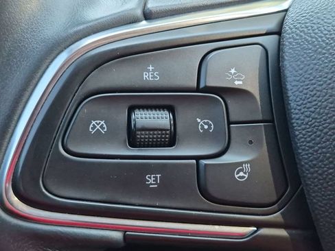 Used 2021 Buick Envision Preferred AWD/4WD image 18