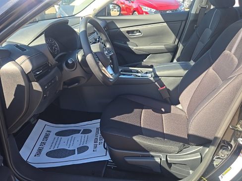 New 2025 Nissan Sentra SV image 9