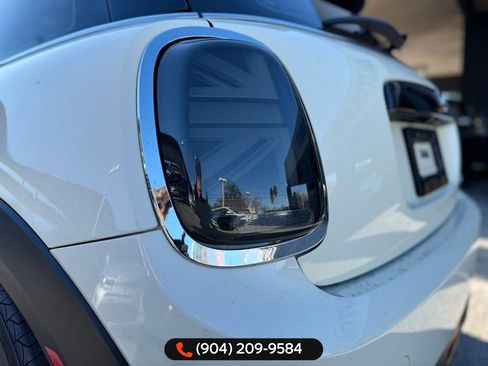 Used 2019 MINI Cooper 2-Door Hardtop w/ Signature Upholstery Package image 9