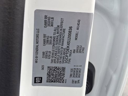 New 2025 Chevrolet Colorado Z71 w/ Midnight Edition image 17