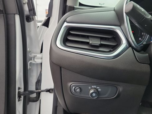 Used 2022 Chevrolet Equinox LT FWD image 19