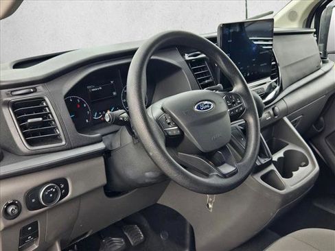 Used 2024 Ford Transit 350 XLT image 5