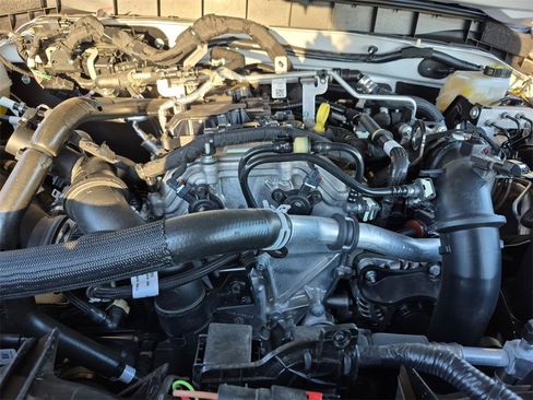 Used 2025 Ford Bronco Outer Banks image 34