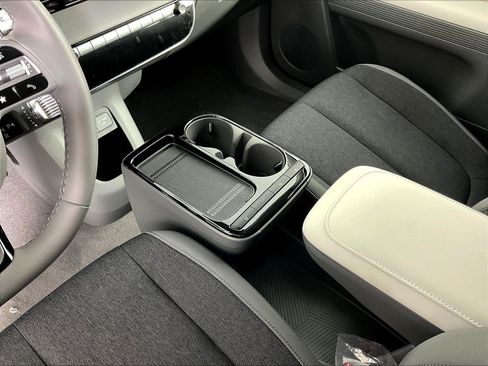 New 2026 Hyundai Ioniq 5 SE AWD/4WD image 12
