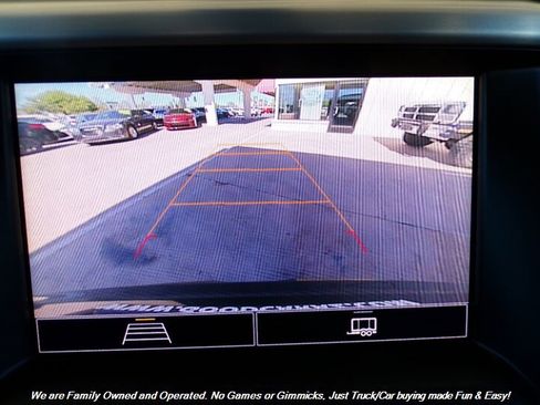Used 2021 GMC Acadia SLE w/ Driver Convenience Package FWD image 36