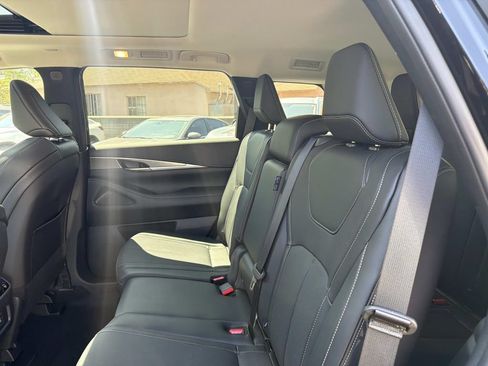 Certified 2026 INFINITI QX60 Pure w/ Cargo Package FWD image 13