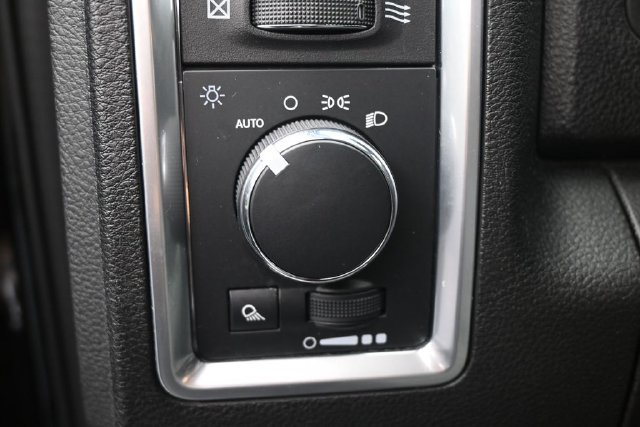 Used 2024 RAM 1500 Classic SLT AWD/4WD image 21