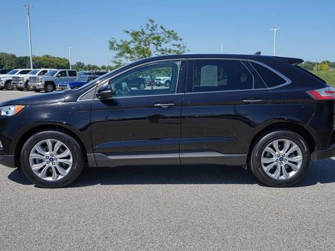 Used 2022 Ford Edge Titanium AWD/4WD image 10