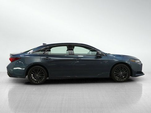 Used 2020 Toyota Avalon XSE w/ All Weather Liner Package image 6