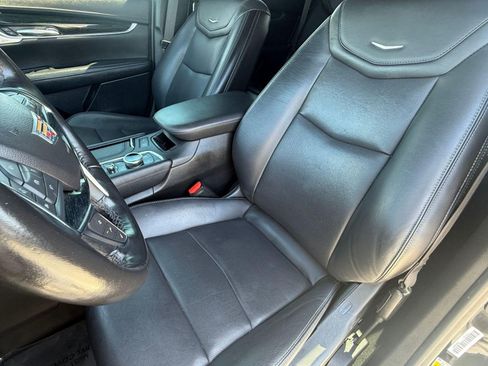 Used 2021 Cadillac XT5 Premium Luxury FWD image 5