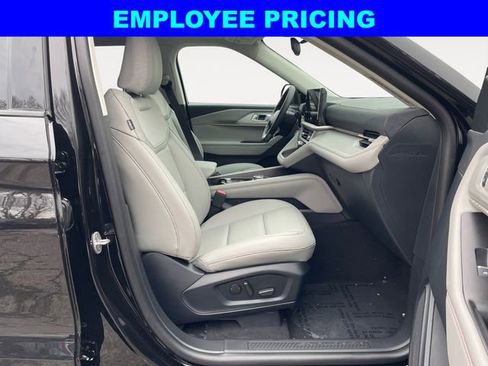 New 2026 Ford Explorer Active w/ Active Comfort Package AWD/4WD image 15