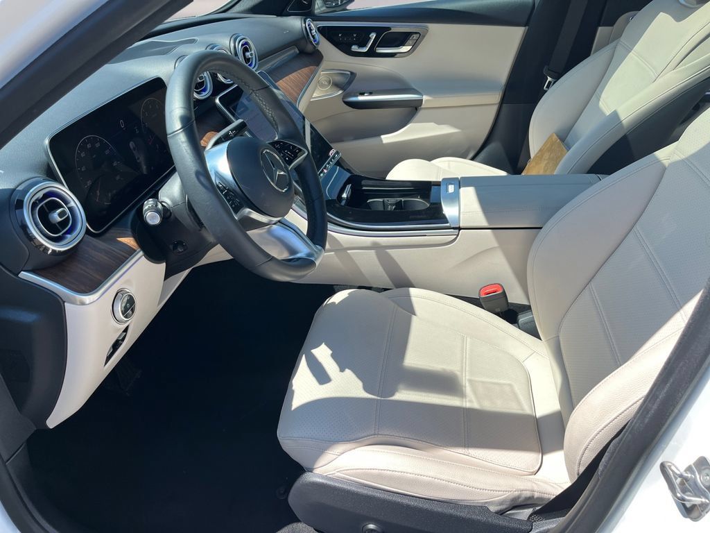 Certified 2026 Mercedes-Benz C 300 4MATIC Sedan image 8