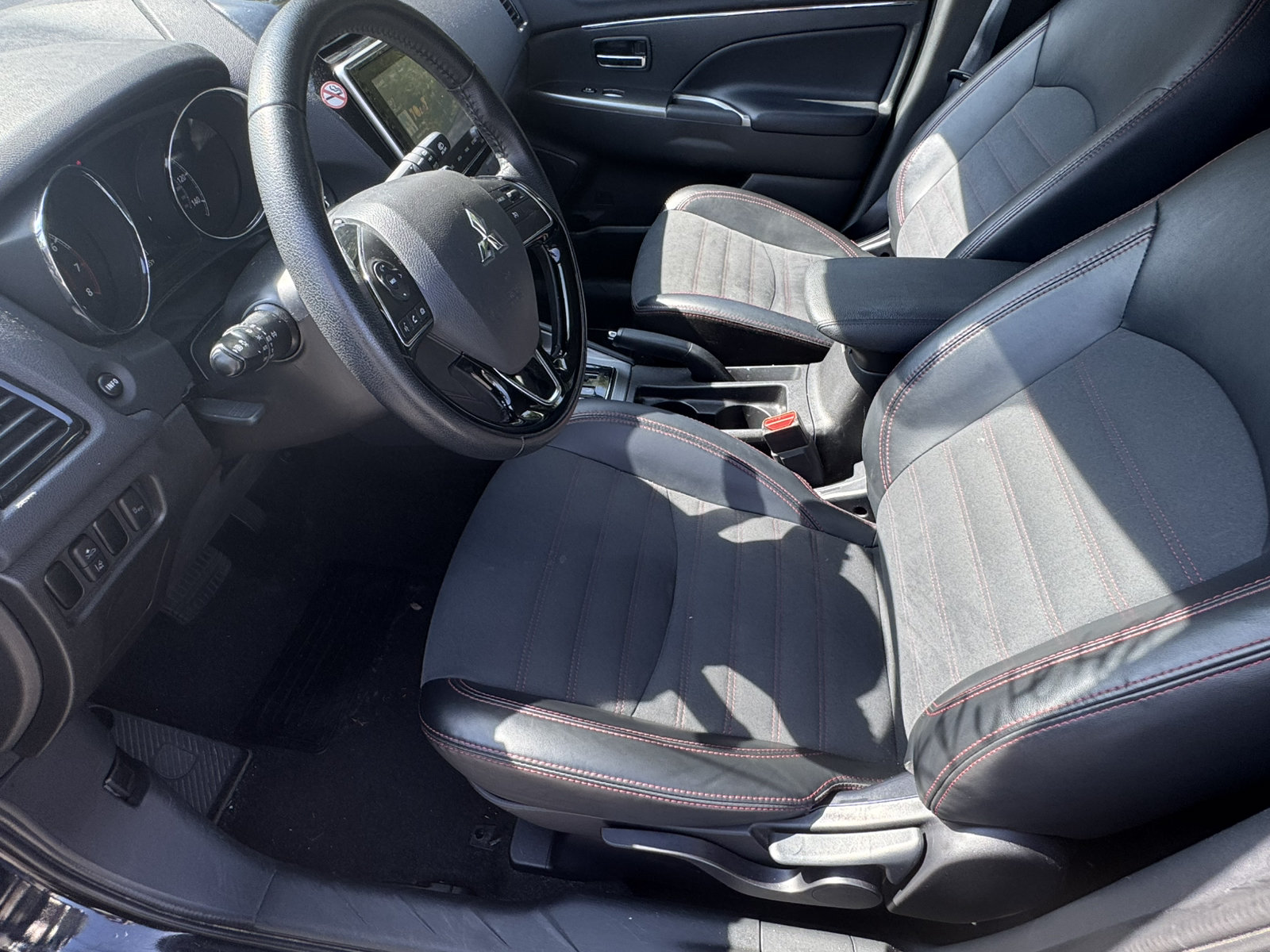 Used 2024 Mitsubishi Outlander Sport ES AWD/4WD image 9