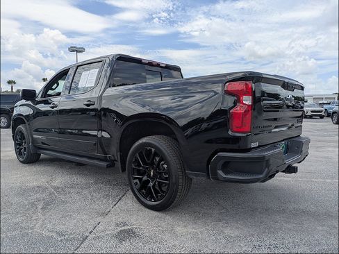 Used 2025 Chevrolet Silverado 1500 High Country w/ Midnight Edition AWD/4WD image 6