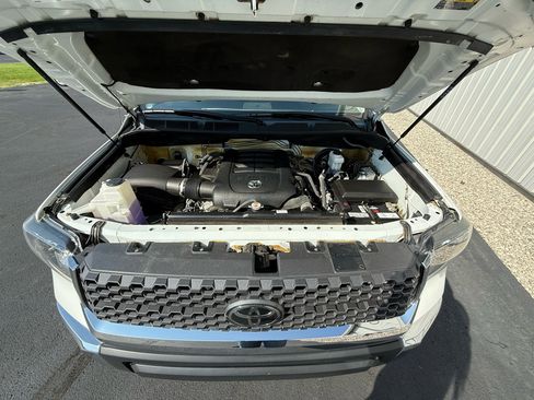 Used 2019 Toyota Tundra SR5 image 8