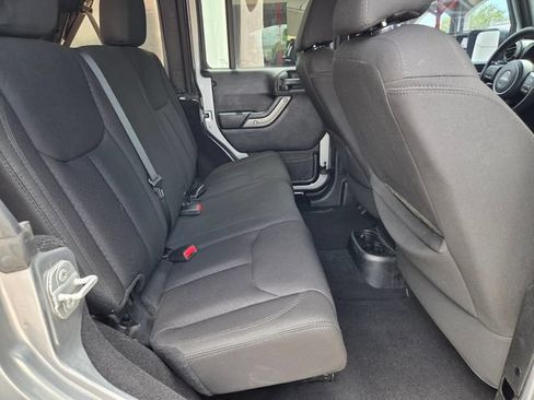 Used 2014 Jeep Wrangler Unlimited Sport w/ Quick Order Package 24S AWD/4WD image 14