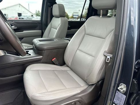Used 2021 Chevrolet Suburban Z71 w/ Z71 Signature Package AWD/4WD image 38
