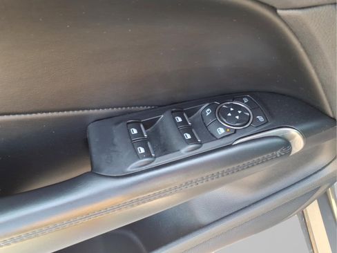 Used 2017 Lincoln MKC Select w/ Select Plus Package AWD/4WD image 13
