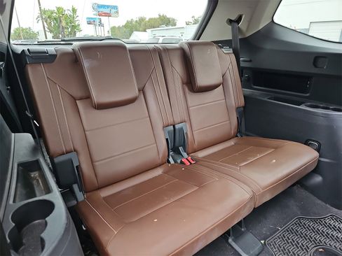 Used 2023 Volkswagen Atlas SE w/ Panoramic Sunroof Package image 12