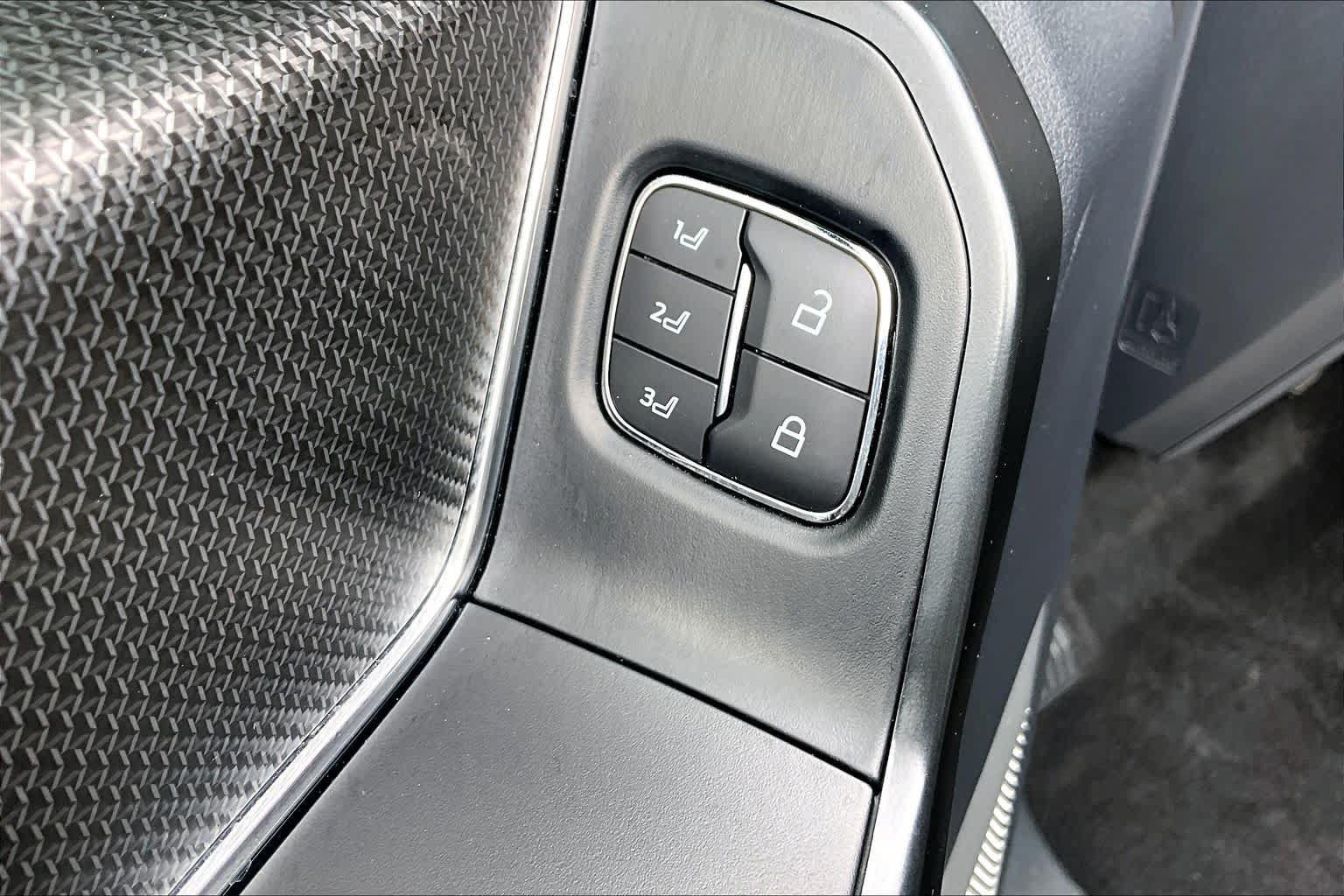 Used 2024 Ford F150 Raptor AWD/4WD image 34