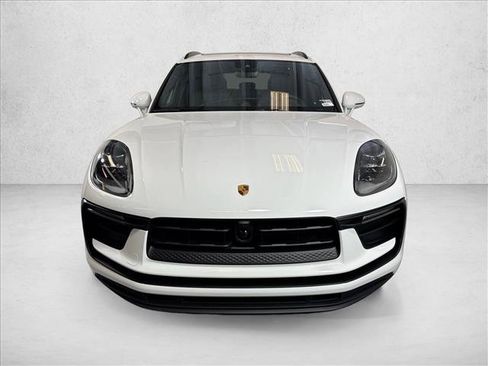 Used 2026 Porsche Macan AWD/4WD image 6