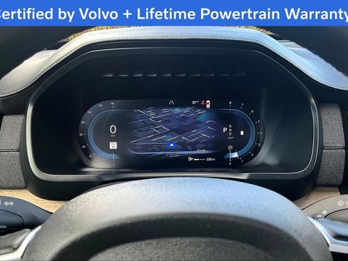 Certified 2025 Volvo XC90 B6 Plus image 28