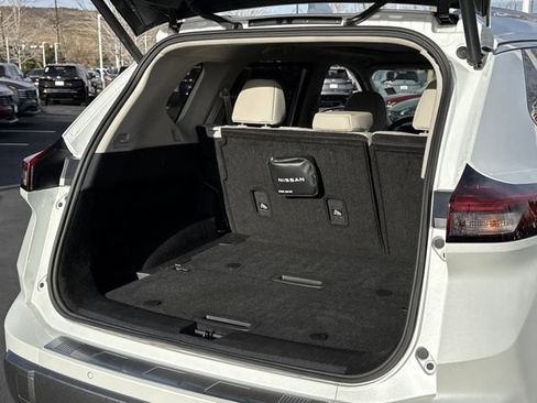 Certified 2024 Nissan Rogue SL w/ SL Premium Package image 20