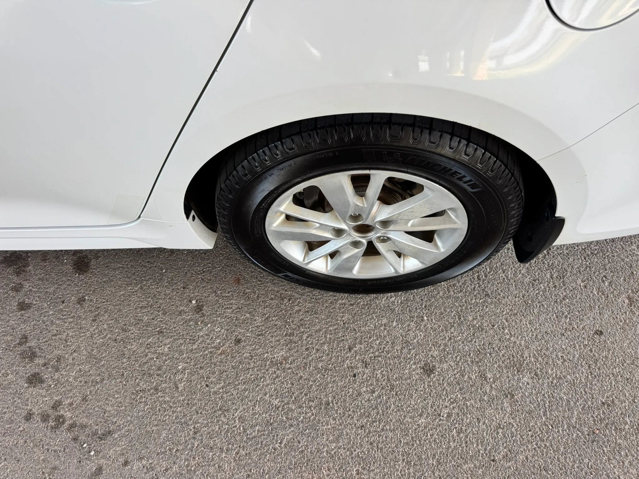 Used 2017 Kia Optima LX FWD image 28
