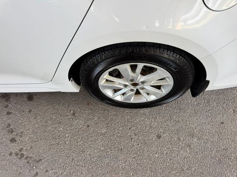 Used 2017 Kia Optima LX FWD image 28