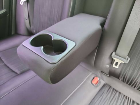 Used 2018 Nissan Sentra SV FWD image 28