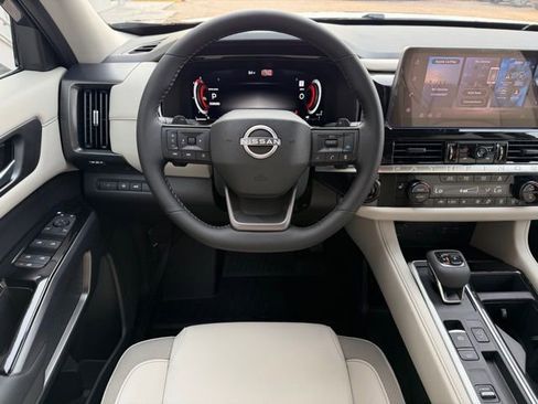 New 2026 Nissan Pathfinder SL AWD/4WD image 30