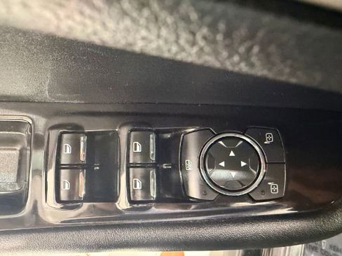 Used 2017 Ford Edge SEL w/ Equipment Group 201A image 18