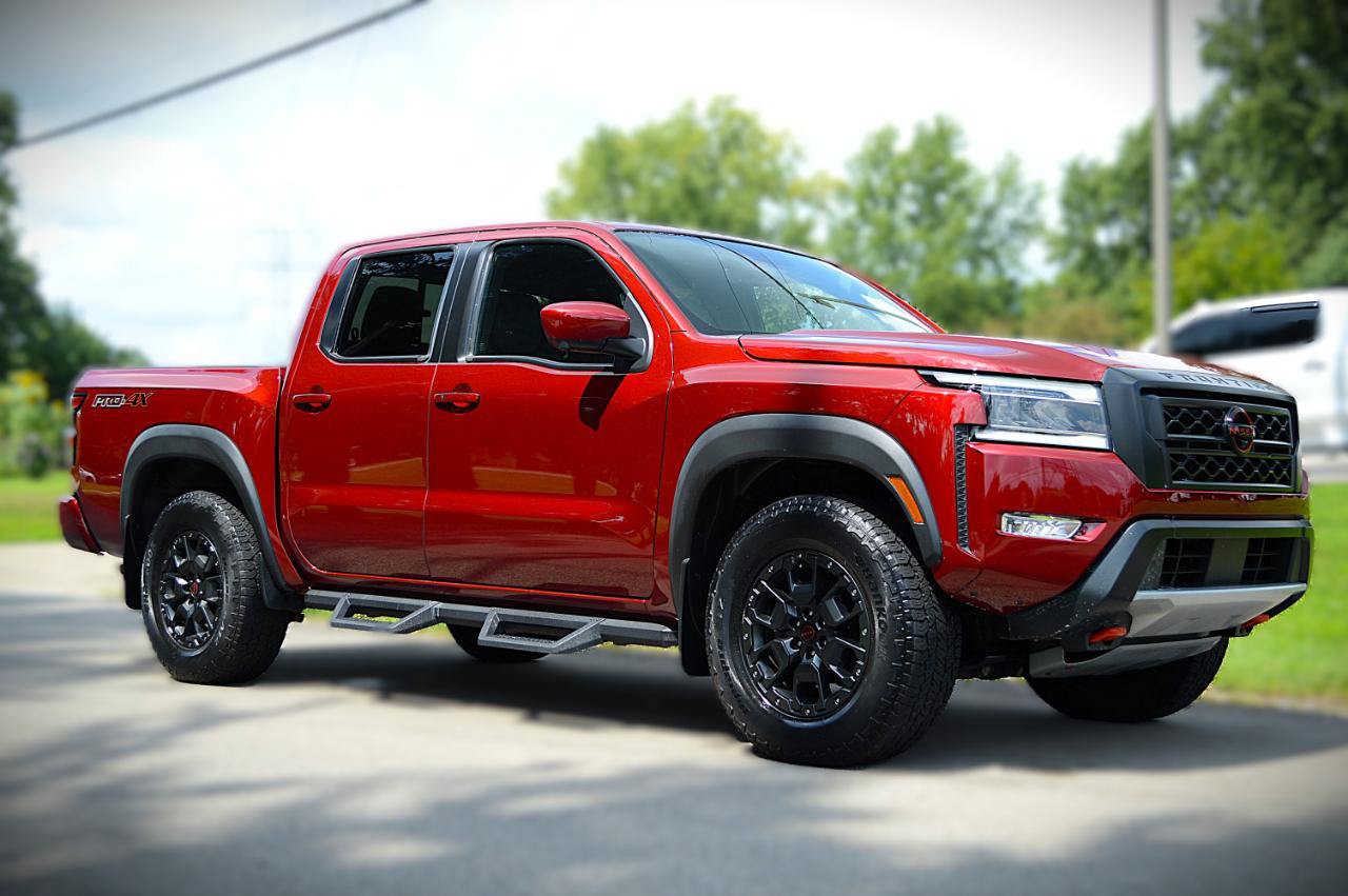 Used 2023 Nissan Frontier PRO-4X w/ Pro-4X Premium Package AWD/4WD image 3