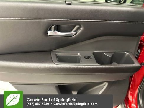 Used 2023 Nissan Pathfinder SL w/ SL Premium Package image 21