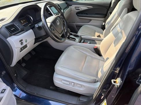 Used 2018 Honda Ridgeline RTL image 19