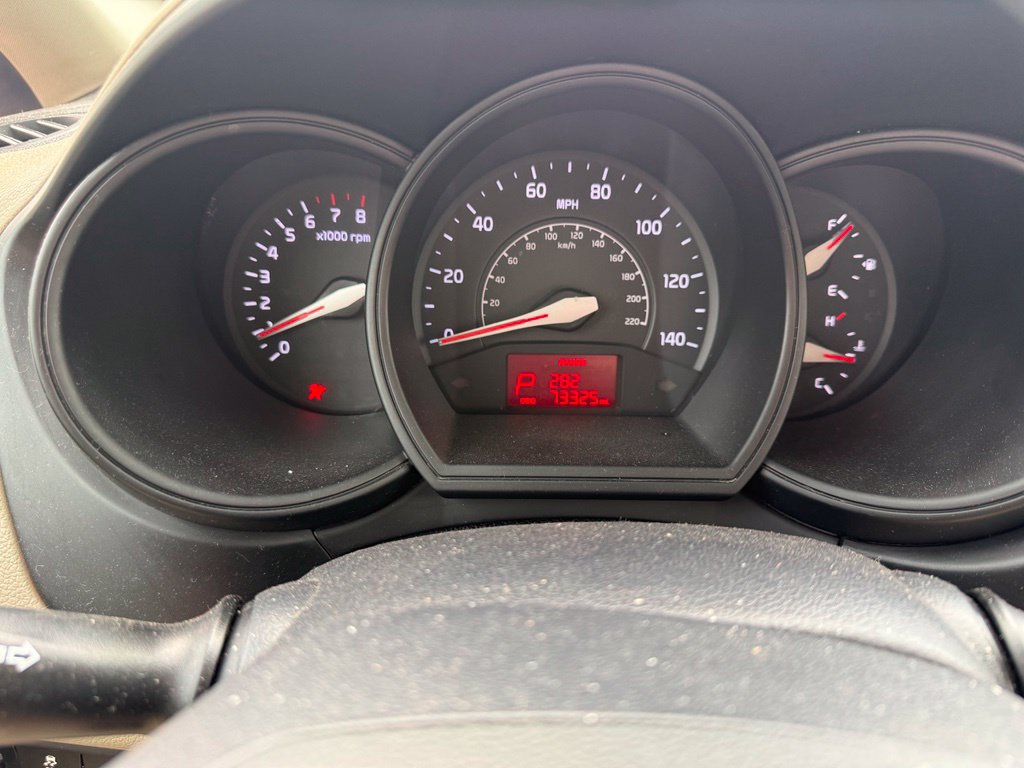 Used 2014 Kia Rio LX FWD image 9
