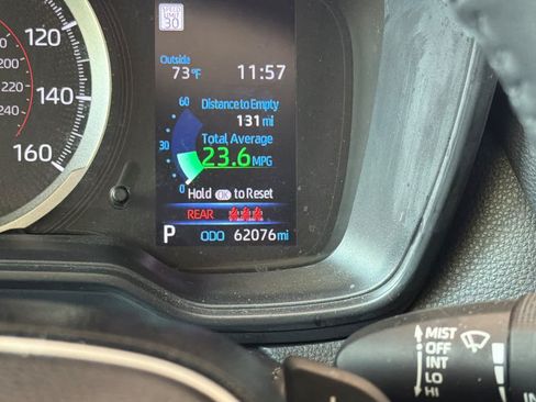 Used 2021 Toyota Corolla SE w/ SE Premium Package FWD image 27