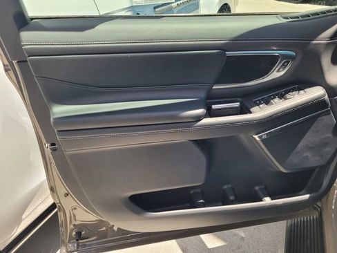New 2026 Ford Expedition Platinum w/ Stealth Appearance Package AWD/4WD image 8
