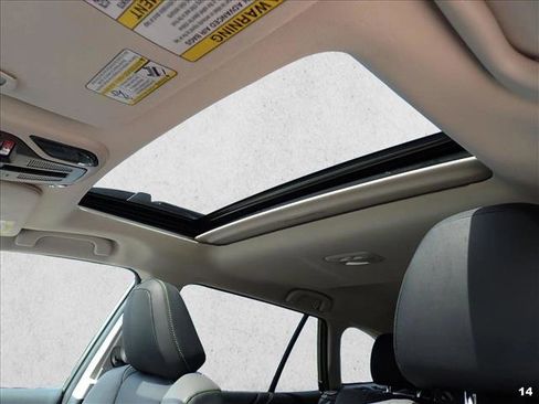 Used 2024 Subaru Outback Onyx Edition XT AWD/4WD image 9