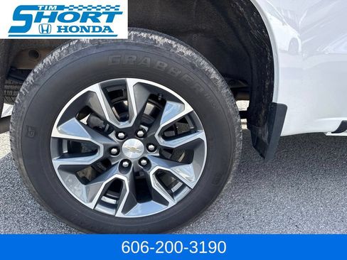 Used 2024 Chevrolet Silverado 1500 LT w/ Protection Package AWD/4WD image 5