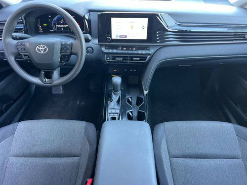 Used 2025 Toyota Camry LE FWD image 13