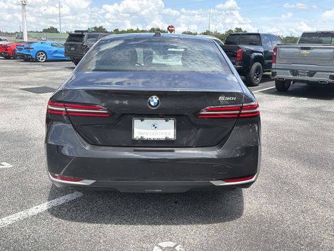 Used 2026 BMW 530i RWD image 5