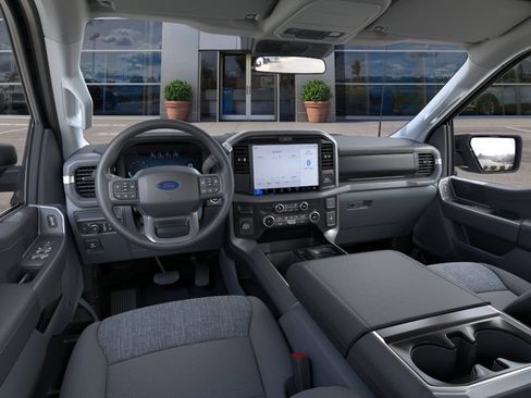 New 2026 Ford F150 XLT w/ XLT Chrome Appearance Package RWD image 9