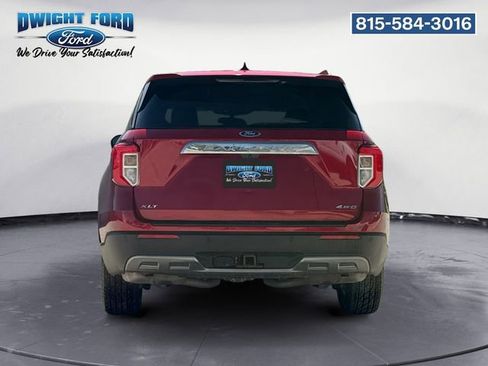 Certified 2021 Ford Explorer XLT w/ Equipment Group 202A AWD/4WD image 4