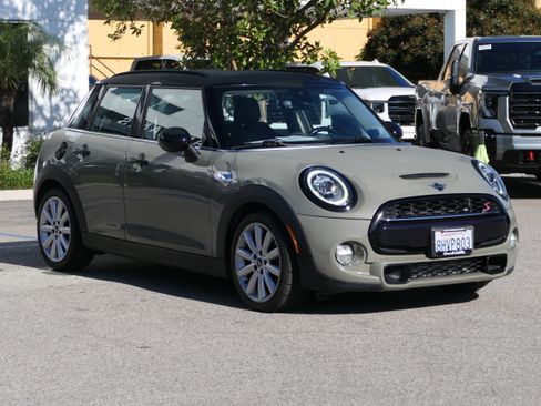 Used 2019 MINI Cooper S w/ Premium Package FWD image 7