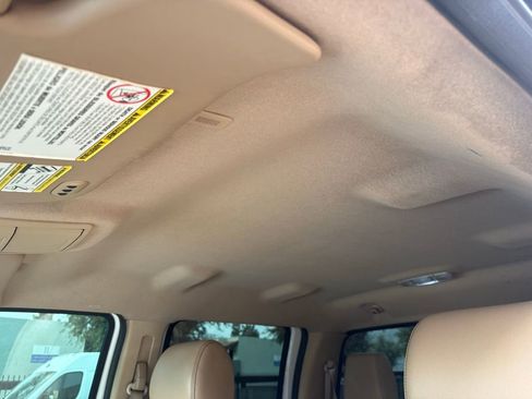 Used 2014 Ford F250 Lariat w/ Lariat Interior Package image 9