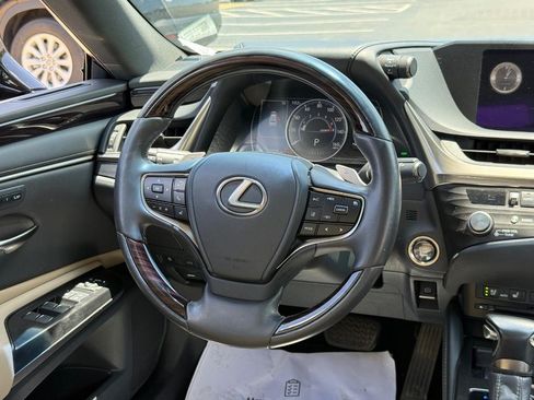 Used 2021 Lexus ES 250 w/ Premium Package AWD/4WD image 12
