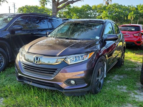 Used 2022 Honda HR-V EX image 2
