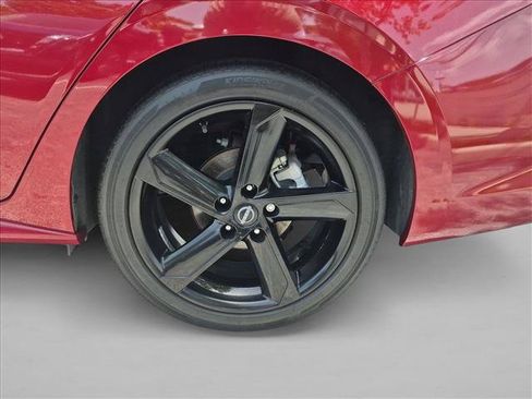 Certified 2024 Nissan Sentra SR FWD image 22